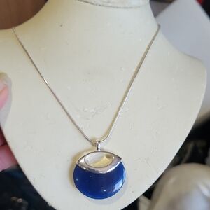 Liz Claiborne Silver and Blue Pendant Necklace 18"
